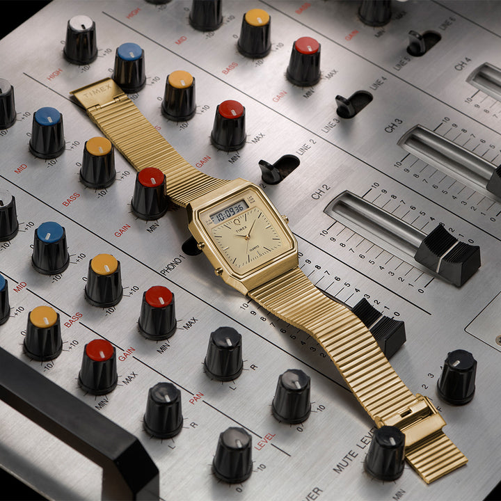 Q Timex Reissue Anadigi 33mm Stainless Steel Band