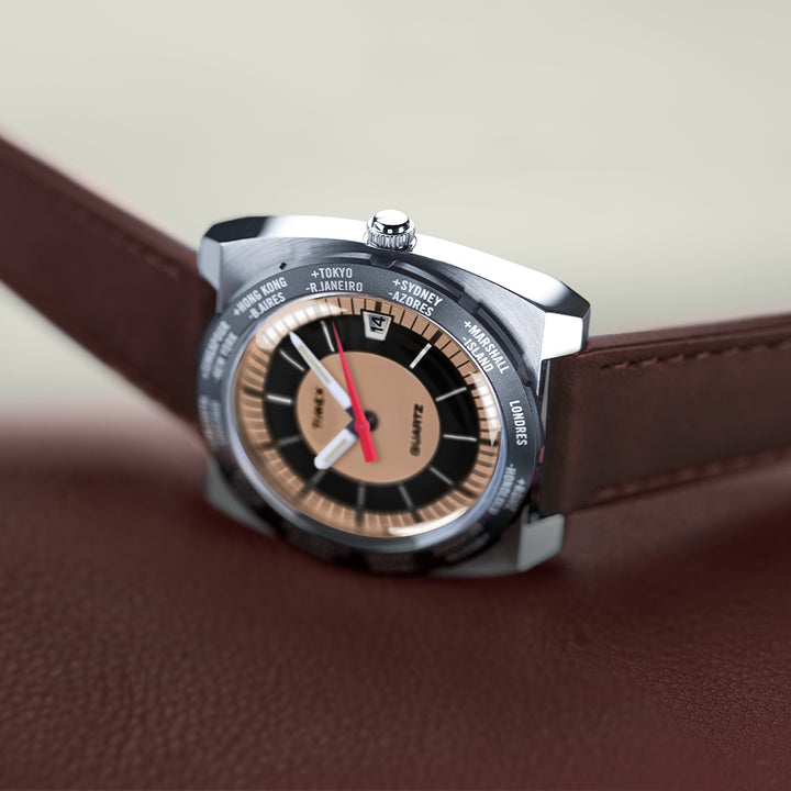 Q Timex 1972 Reissue Date 39mm Leather Band