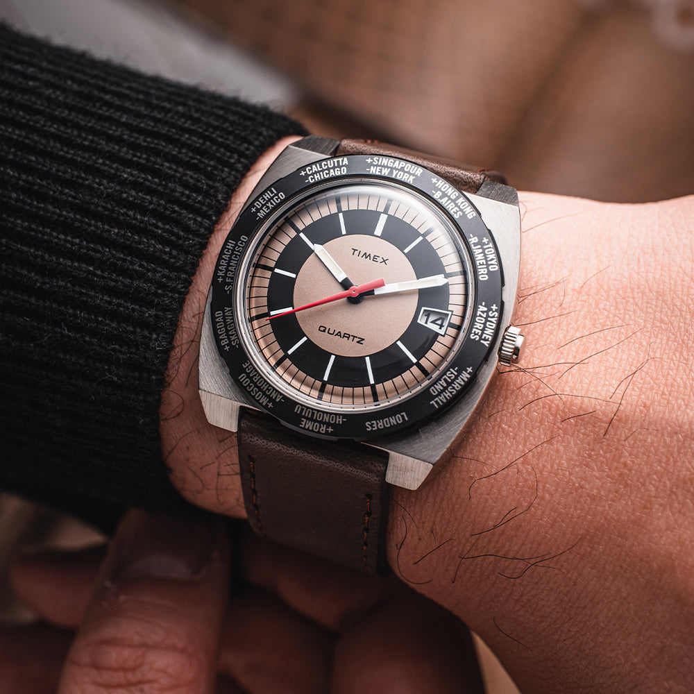 Q Timex 1972 Reissue Date 39mm Leather Band